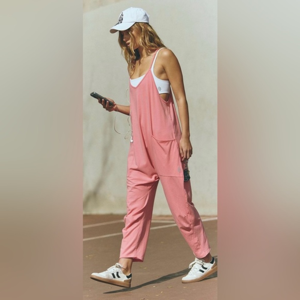 NWT Free People Movement S Hot Shot Onesie in Hibiscus 🌺 Tulip Pink Jumpsuit New